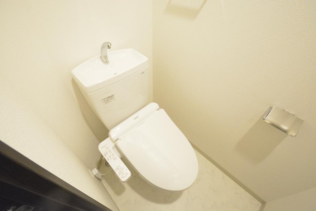 トイレ　シャワー付トイレ