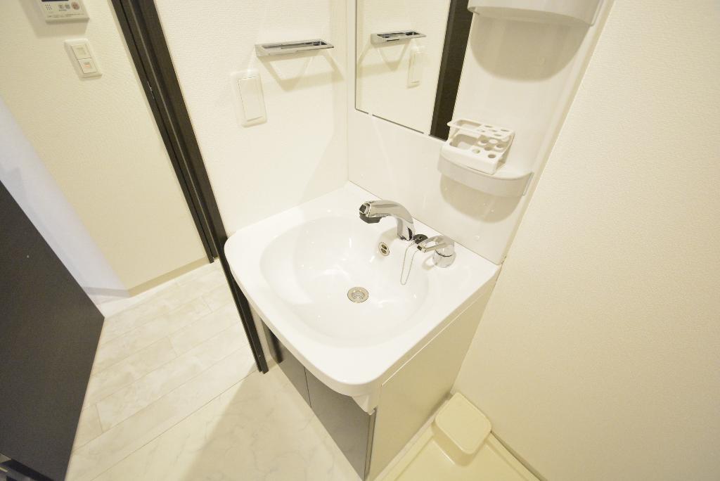 洗面設備　洗髪洗面化粧台