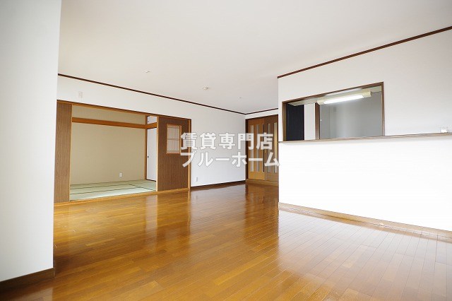 居室・リビング　20.5帖の広いリビングです！