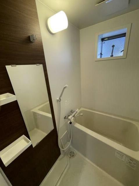 バス・シャワールーム　バスルーム