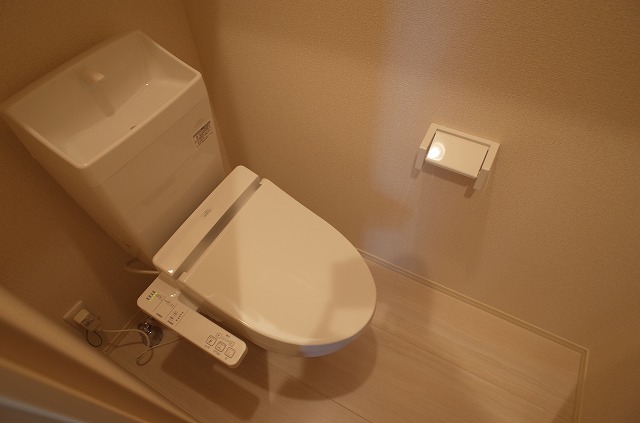 トイレ　ウォシュレット