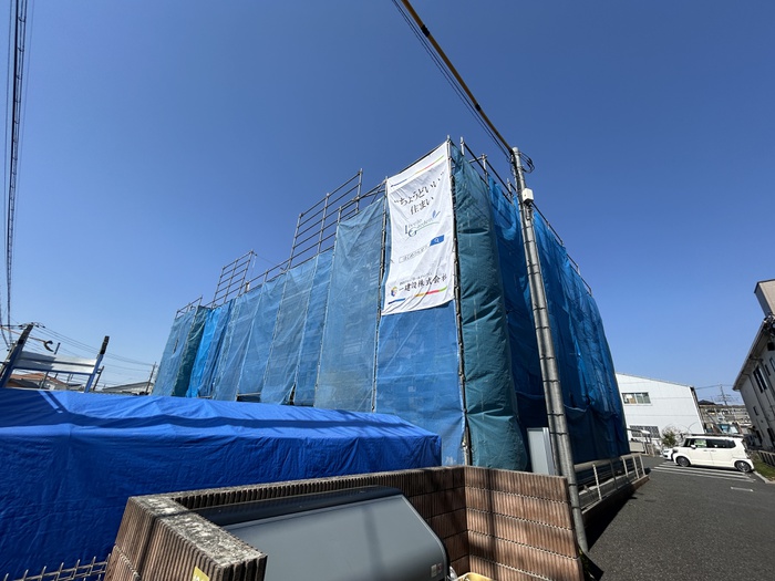 建物外観　建築中