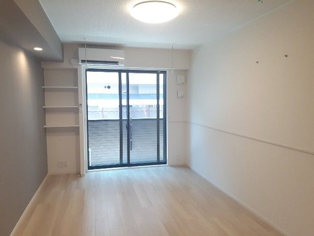 居室・リビング　居間です