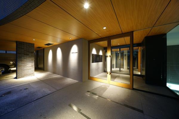 エントランス　ゆとりのあるエントランスです