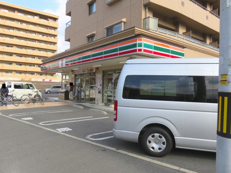 コンビニ　セブンイレブン岡山岡町店（コンビニ）まで413m