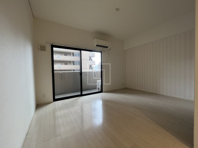 居室・リビング　リーゾエパーネ　リビング