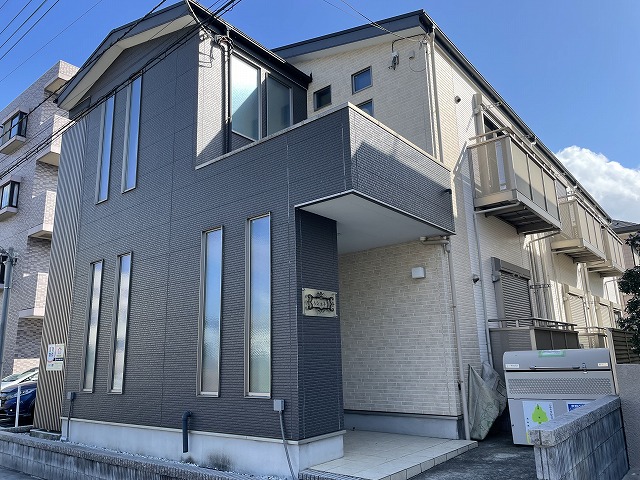 建物外観　南流山徒歩7分　都市ガス・オートロック付