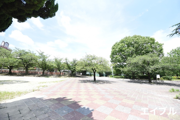 公園　小頭町公園（公園）まで377m