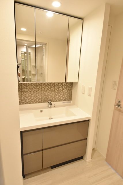 洗面設備　※参考写真