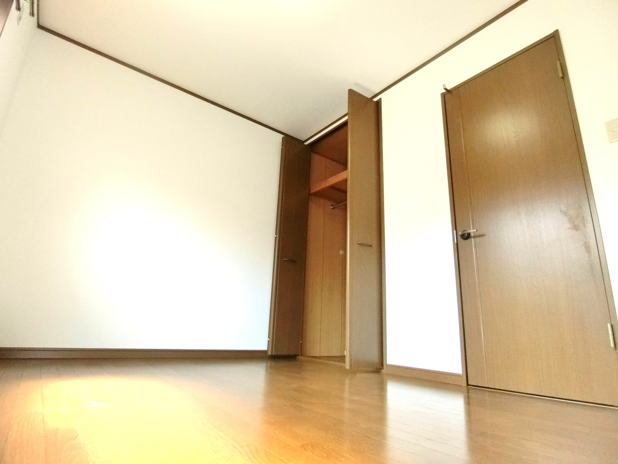 その他設備　クローゼツト完備の２階6帖洋室です☆