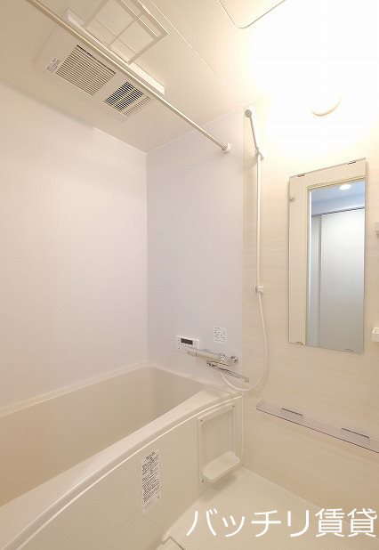 バス・シャワールーム　同シリーズの別号室の画像。現況を優先します。