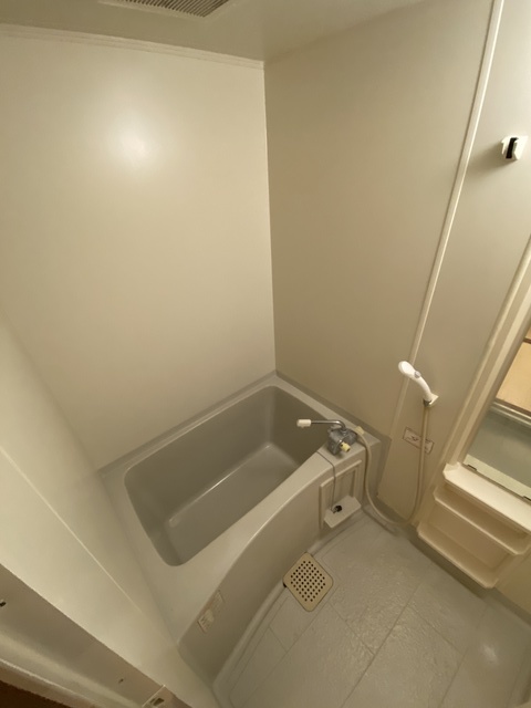 バス・シャワールーム　一日の疲れを癒してくれる大事な場所。