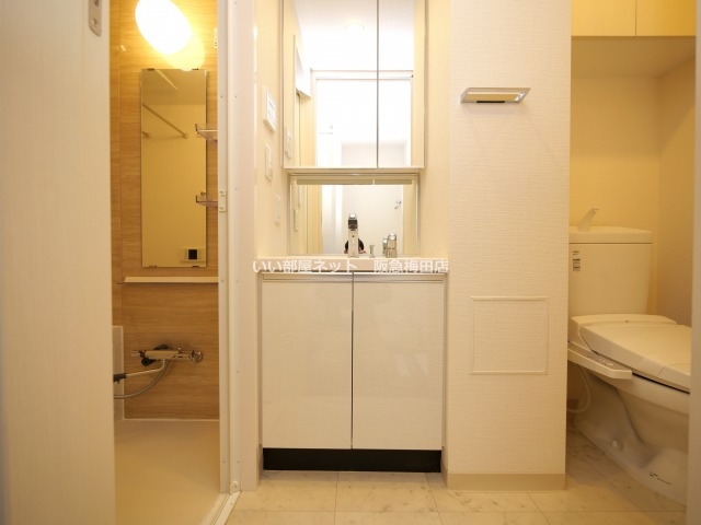 洗面設備　同仕様写真となります。