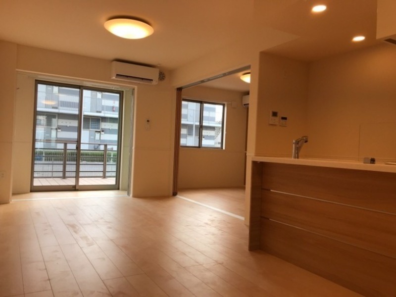 居室・リビング　図面と現状に相違がある場合には現状を優先