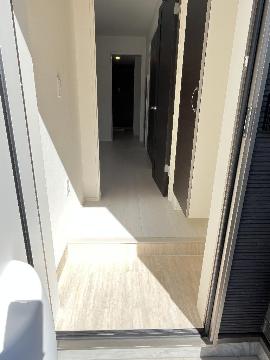 玄関　玄関（イメージ）