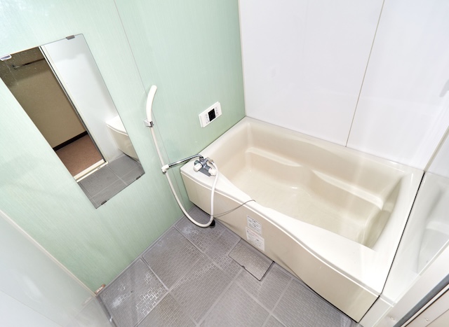 バス・シャワールーム　お風呂は追焚付です。