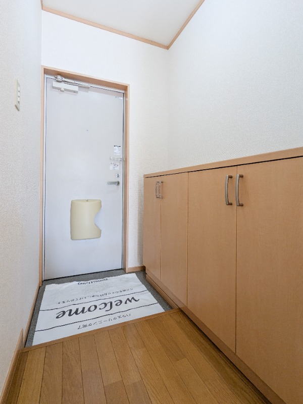 玄関　図面と現状に相違がある場合には現状を優先