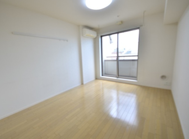居室・リビング　別部屋の画像を使用しております。