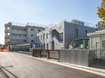 中学校　市川市立第四中学校（中学校）まで1335m