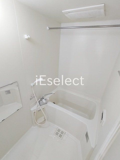 バス・シャワールーム　とても綺麗なバスルーム。