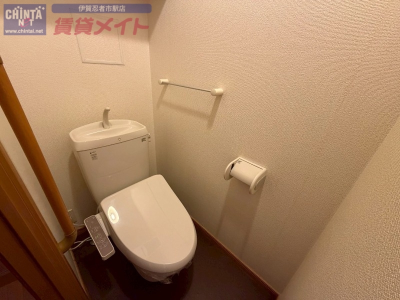 トイレ　同物件別室画像