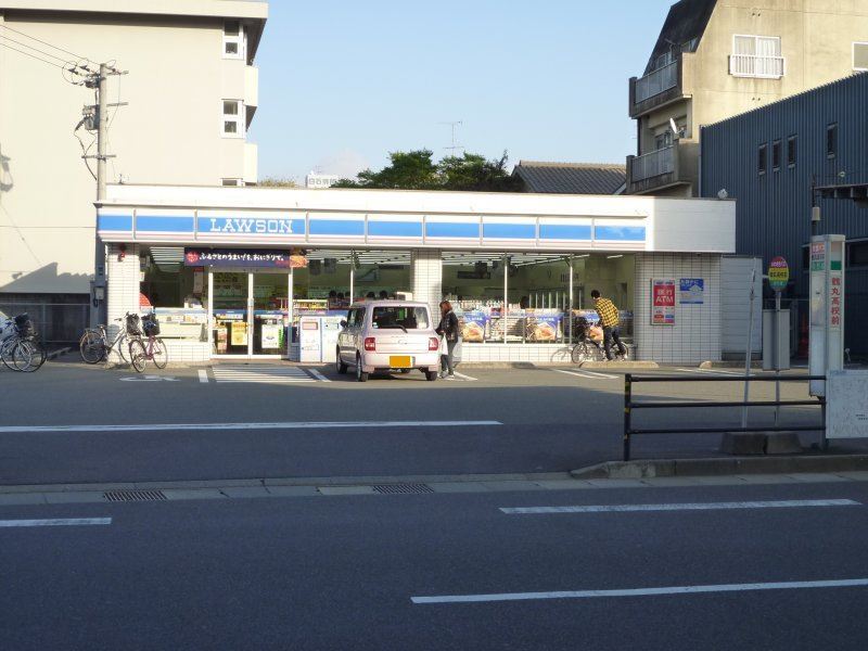 コンビニ　ローソン（コンビニ）まで350m