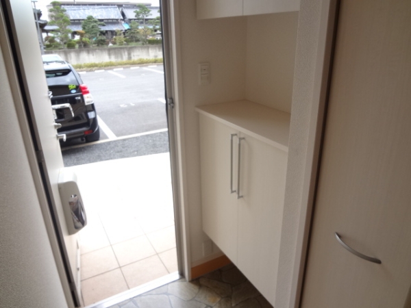 玄関　シューズBOX
