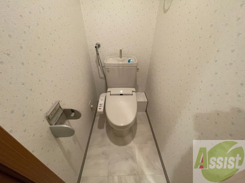 トイレ　トイレです。ウォシュレット付を探している方、おすすめです。