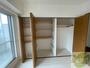 収納　寝室の収納です。部屋がすっきり片付きます。
