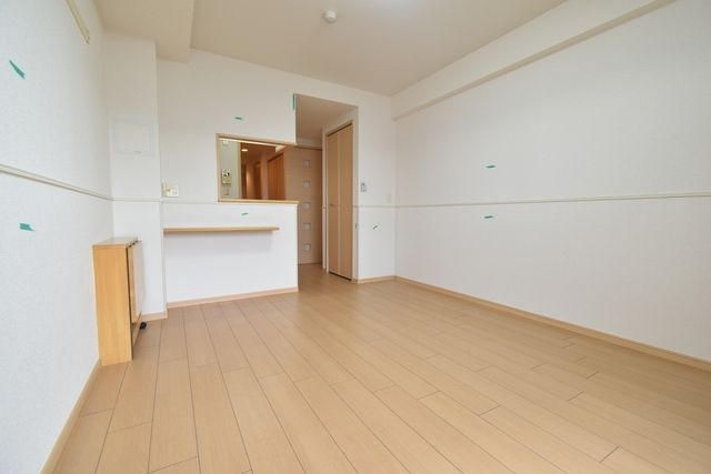 居室・リビング　★お問い合わせはタウンハウジング町田店まで★