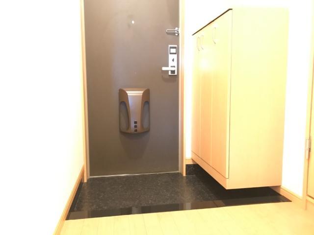 玄関　シンプルで使いやすい玄関です