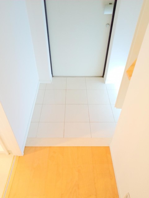 玄関　別部屋同仕様
