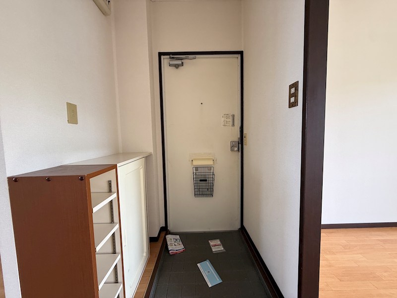 サンライフ西尾の玄関写真