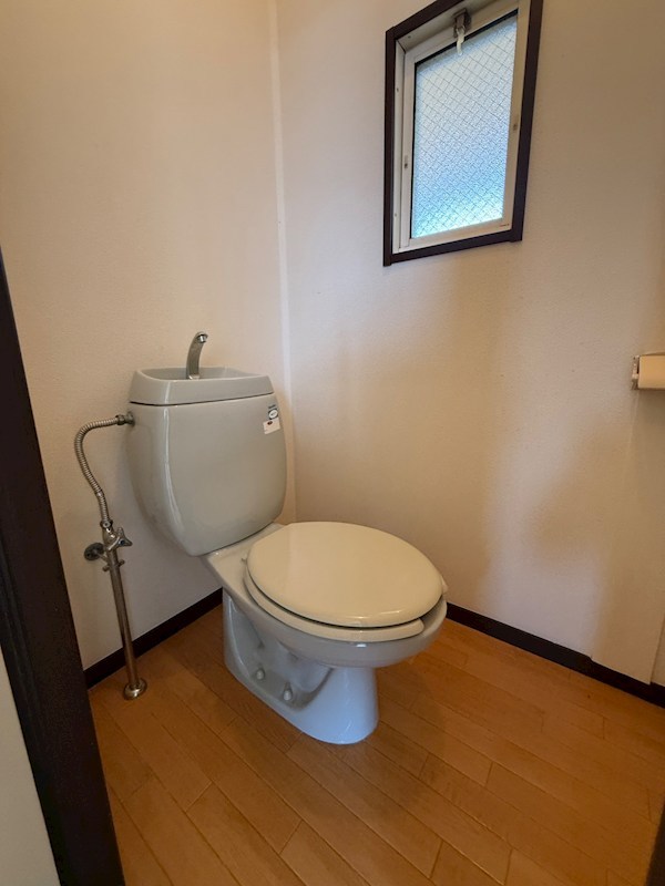 サンライフ西尾のトイレ写真