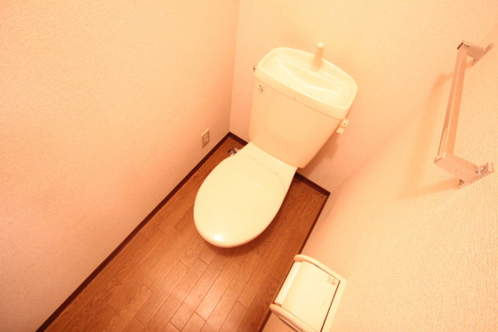 トイレ　※別部屋の写真です