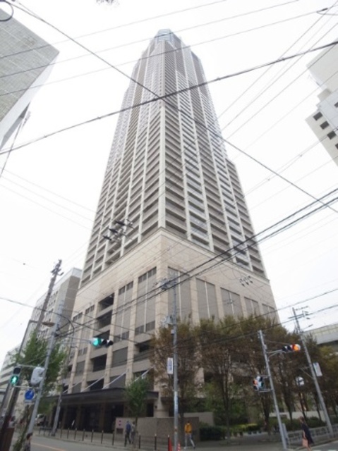 ショッピングセンター　クロスシティ弁天町（ショッピングセンター）まで670m