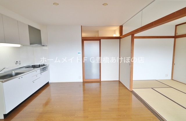 居室・リビング　同型別部屋写真