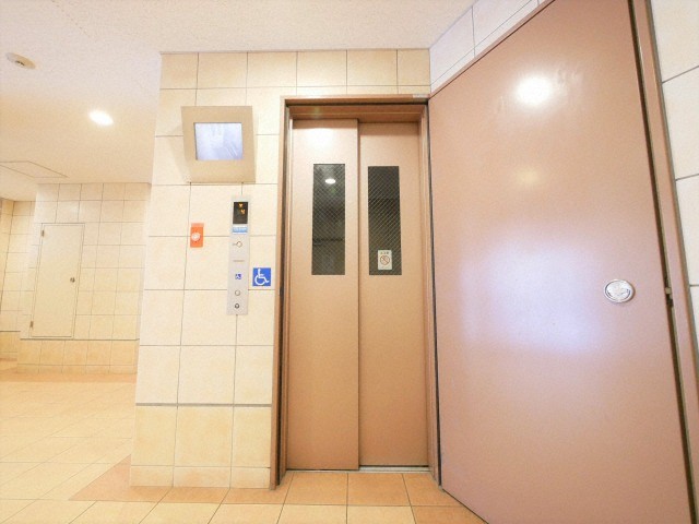ロビー