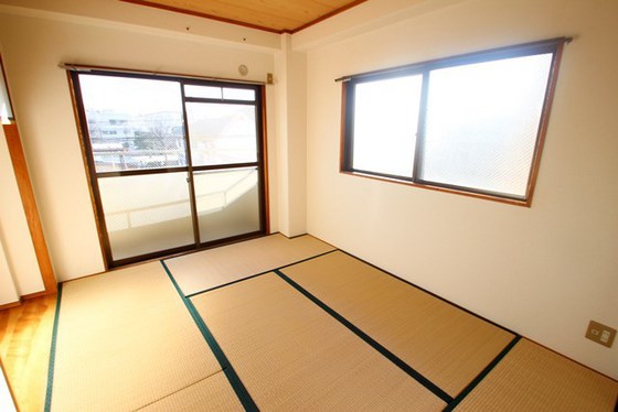 居室・リビング　※別部屋の写真です