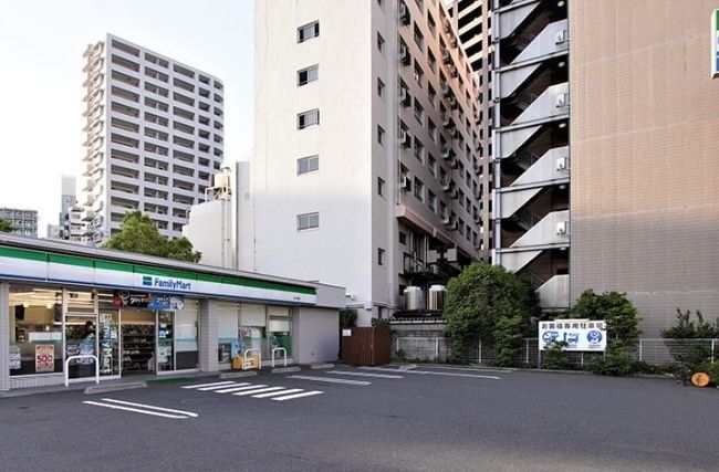 コンビニ　ファミリーマート品川平塚店（コンビニ）まで2000m