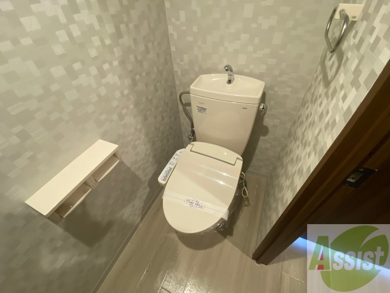 トイレ　こちらはトイレです。清潔感があり、安心して使用できます。