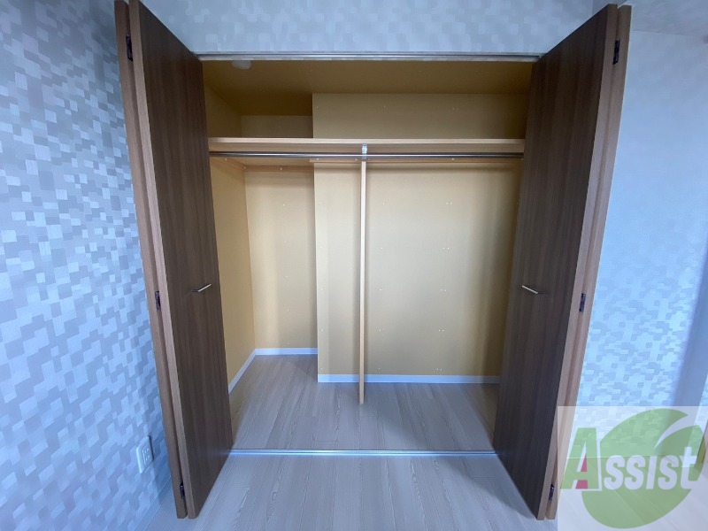 収納　寝室の収納です。部屋がすっきり片付きます。