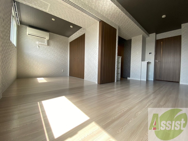 居室・リビング　広くてキレイなお部屋が広がっていて、充実した生活が送れそう。