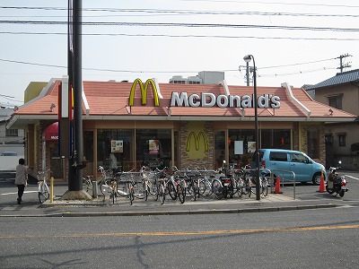 飲食店　マクドナルド 井口店（飲食店）まで1074m