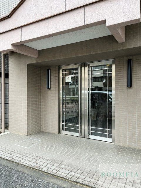 エントランス　エントランス