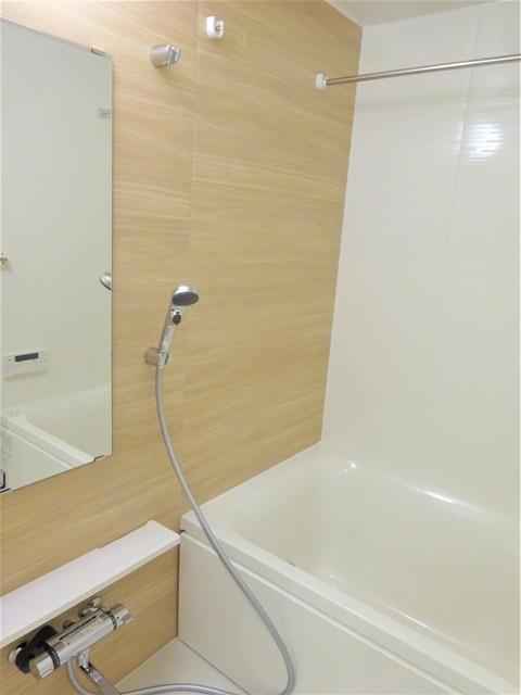 バス・シャワールーム　※写真は同タイプ住戸です。