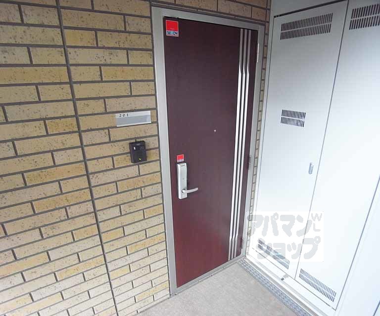 その他設備　玄関ドアです。