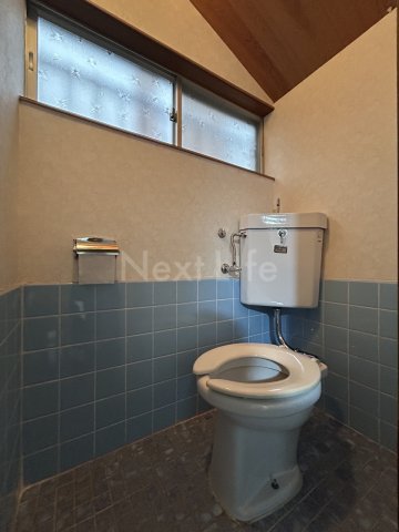西柏台1丁目貸家のトイレ写真
