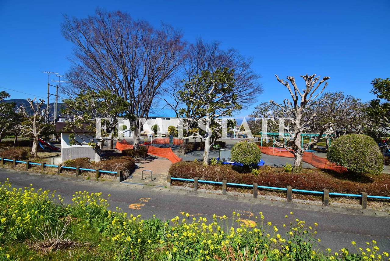 公園　寺田鎌田緑地（公園）まで181m