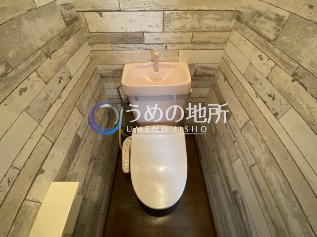 西鉄天神大牟田線 西鉄久留米駅 徒歩7分 4階建 築27年のトイレ写真